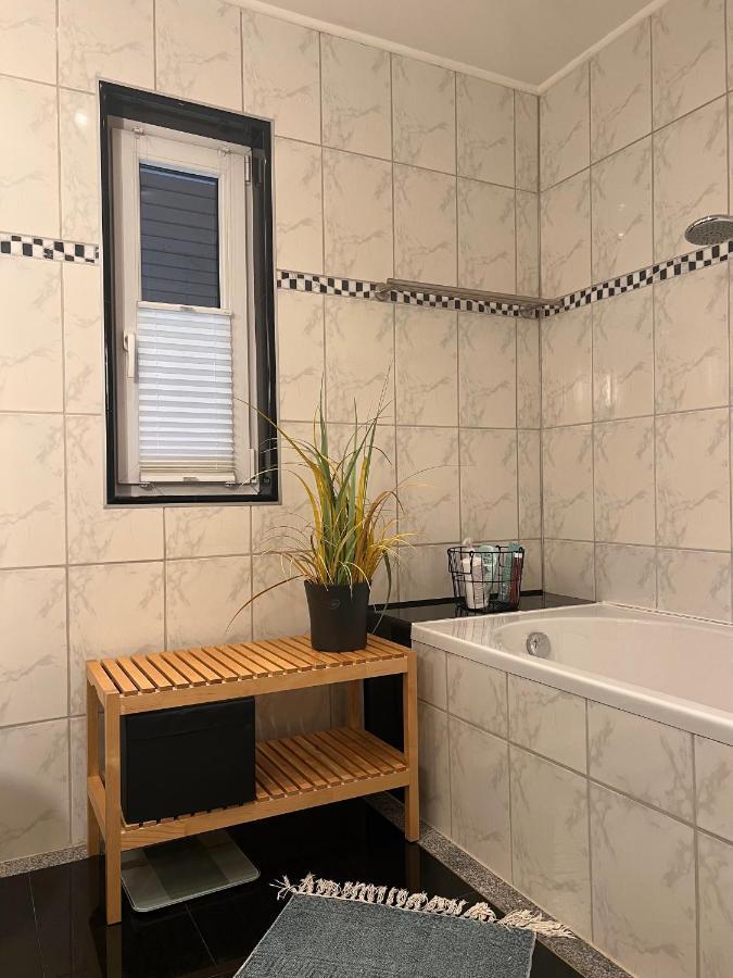 Aussergewoehnliches Haus Mit Sauna, Kamin Und Garten Вилхелмсхафен Екстериор снимка