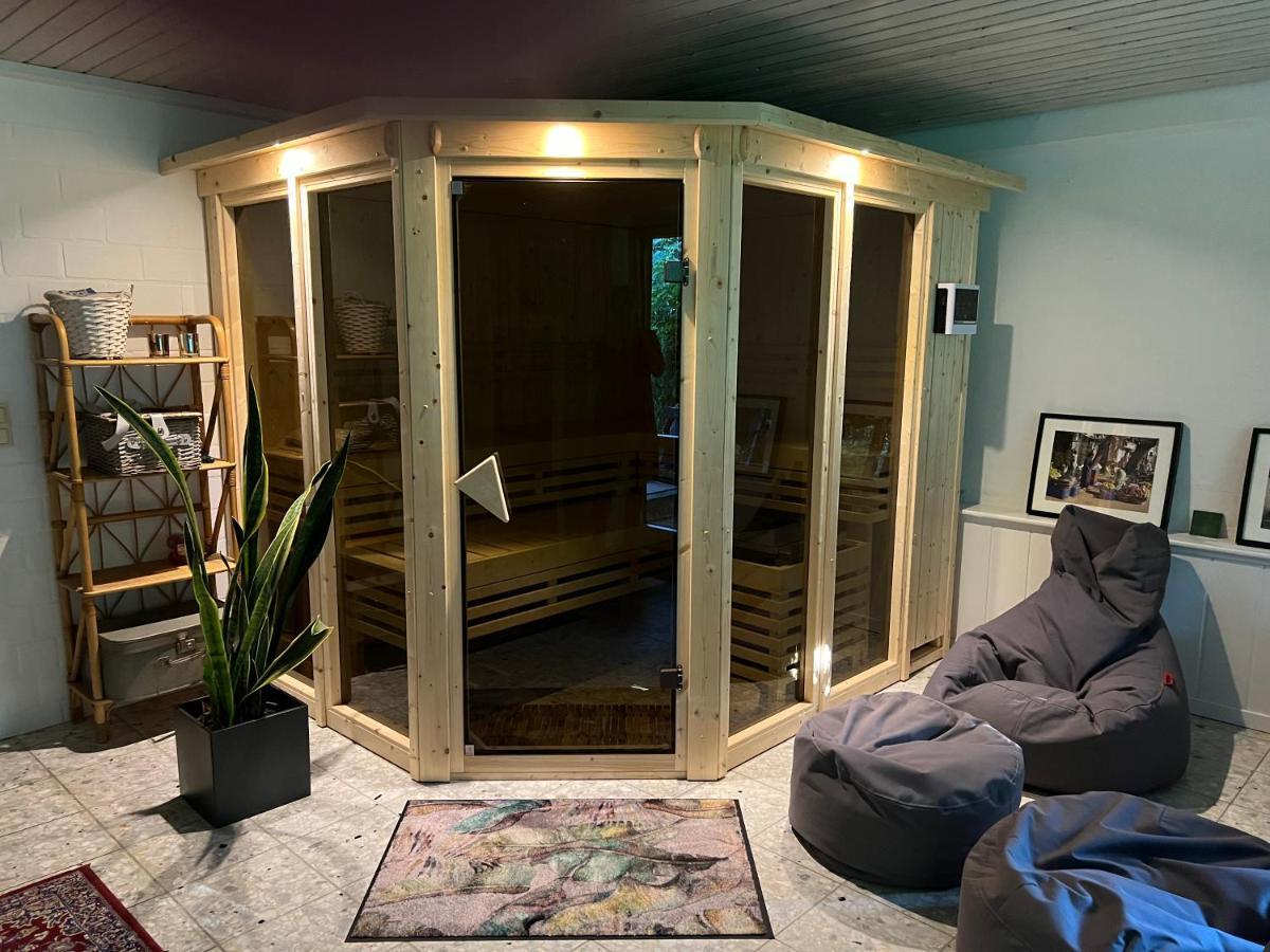Aussergewoehnliches Haus Mit Sauna, Kamin Und Garten Вилхелмсхафен Екстериор снимка