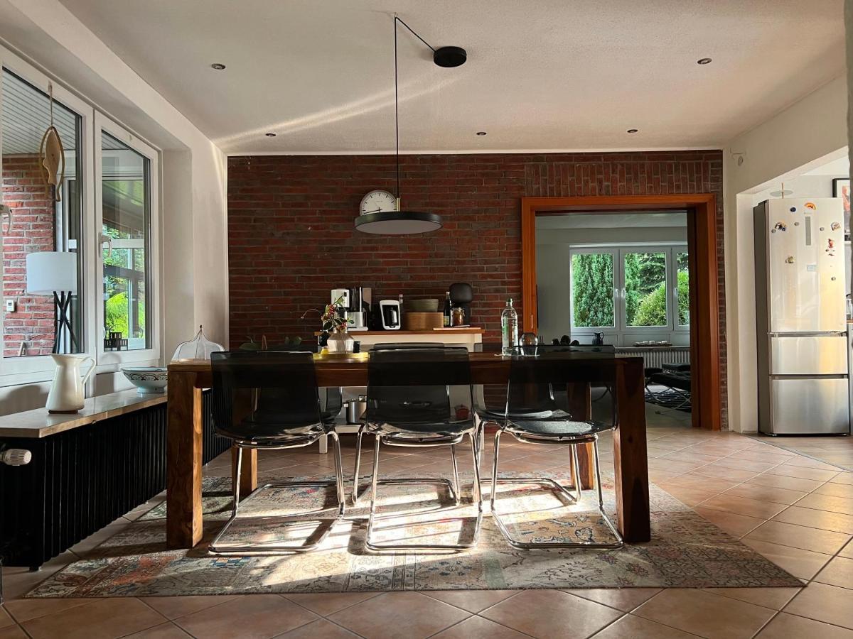 Aussergewoehnliches Haus Mit Sauna, Kamin Und Garten Вилхелмсхафен Екстериор снимка