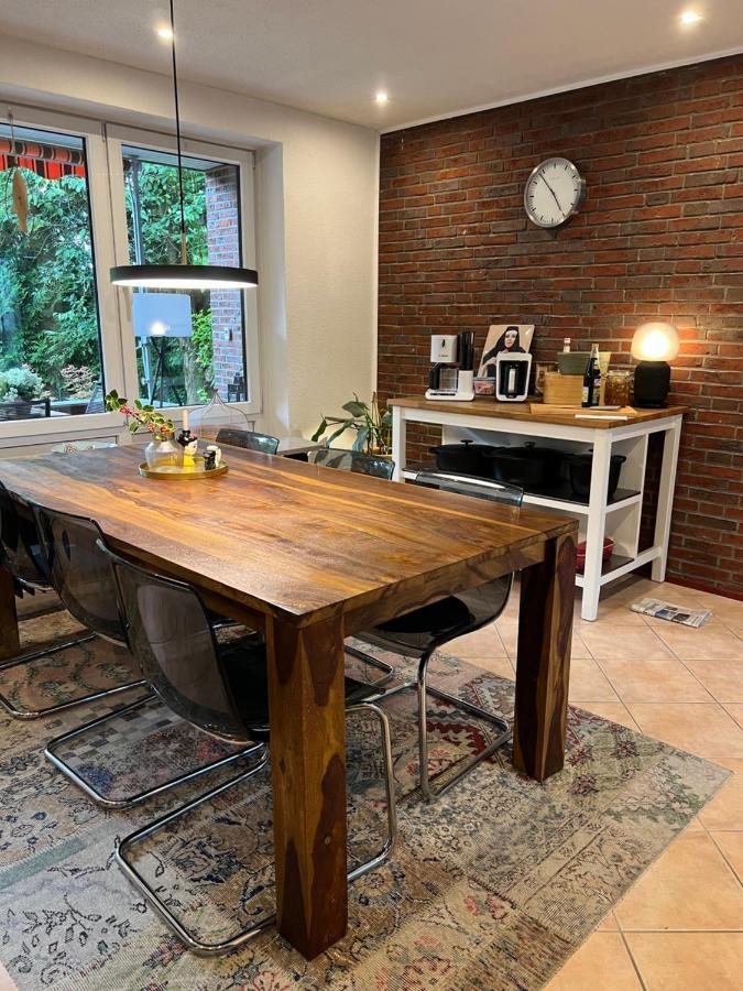 Aussergewoehnliches Haus Mit Sauna, Kamin Und Garten Вилхелмсхафен Екстериор снимка
